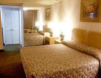 Dana Point Harbor Inn Room photo